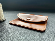 Load image into Gallery viewer, Compact shell cordovan coin purse, handmade from the finest Italian leather and made in the UK using traditional methods to ensure a luxury leather purse is createdwww.leathercompositions.com
